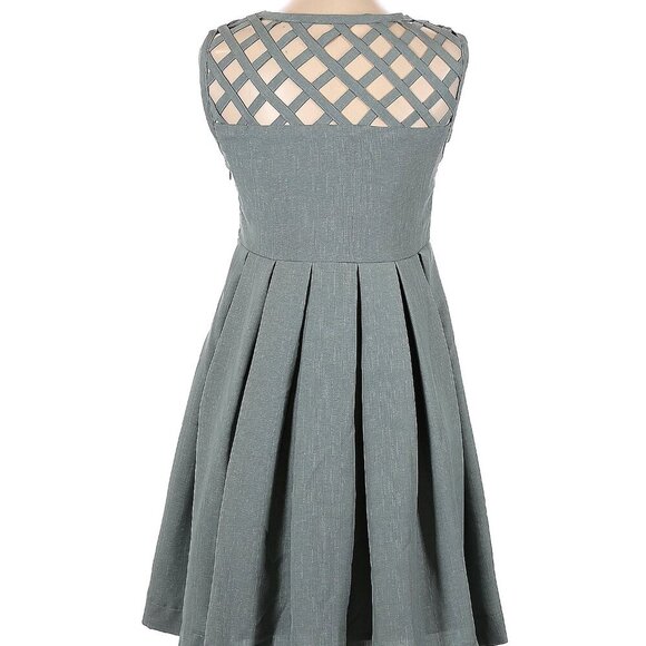 Dear Creatures Dress - Picture 4 of 4